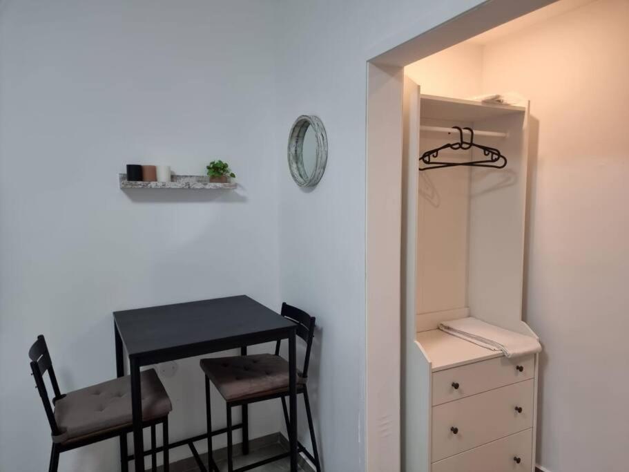 דירת זוּגַג מפנקת עם מרפסת משגעת ונוף למפרץ. Apartamento Eilat Exterior foto